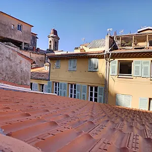 https://le-mirador-du-vieux-nice.fr-provencehotel.com
